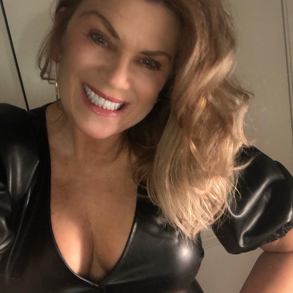 Meet your Posher, Lisa - Picture 13 of 17